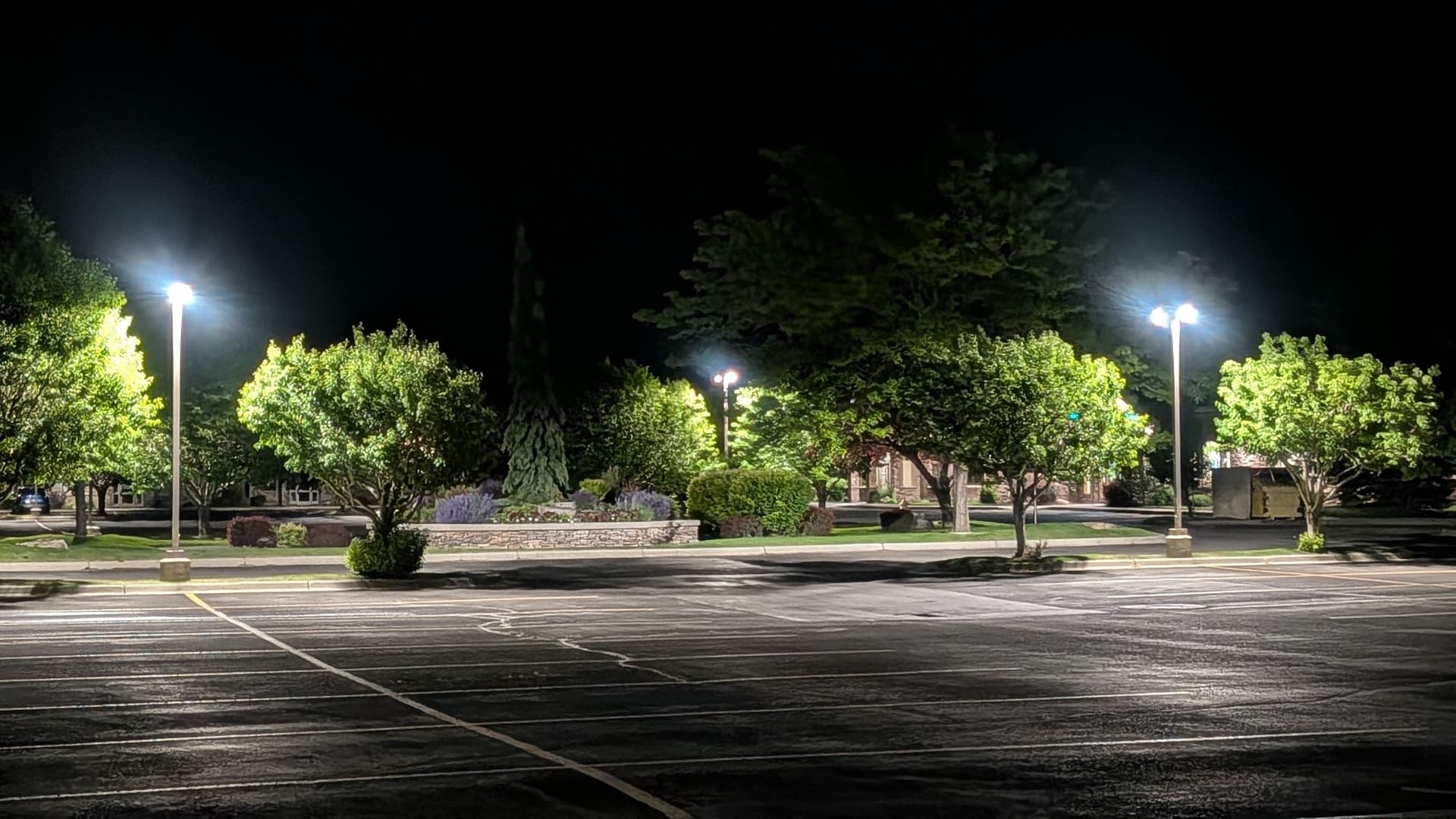 Gallery photos for LED Lighting Retrofit at Chantilly Professional Park: Image #2