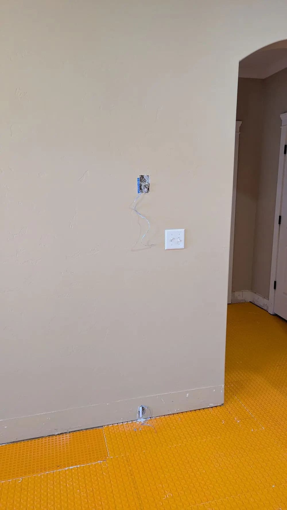 Gallery photos for Heated Floor Installation in Iona ID: Image #2